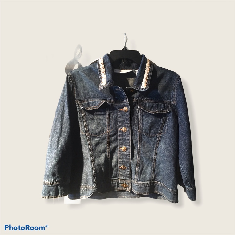 ⭐️ Liz  Claiborne jean jacket PETITE LARGE 100% cotton